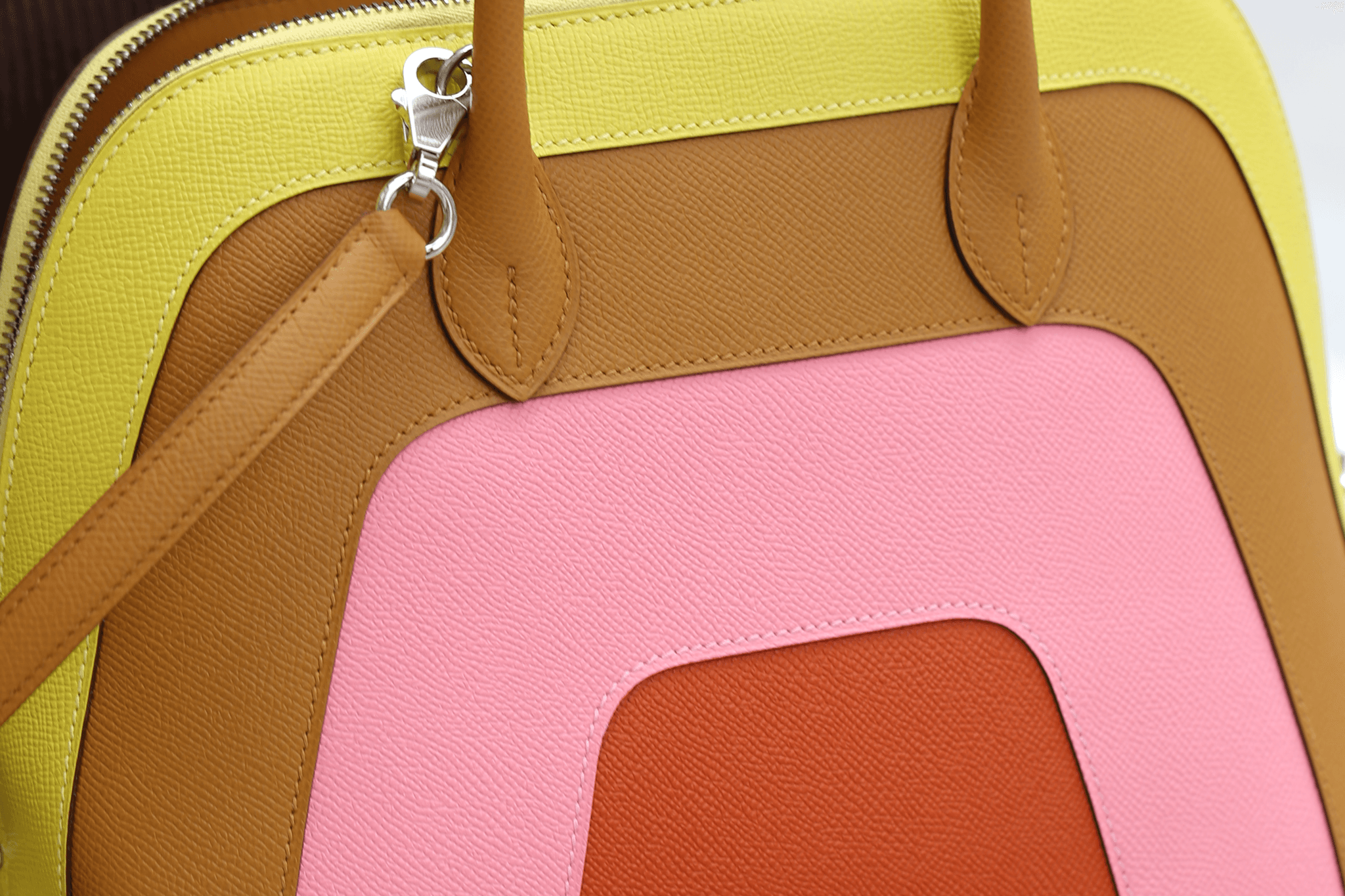 查看你的2022愛馬仕星運手袋