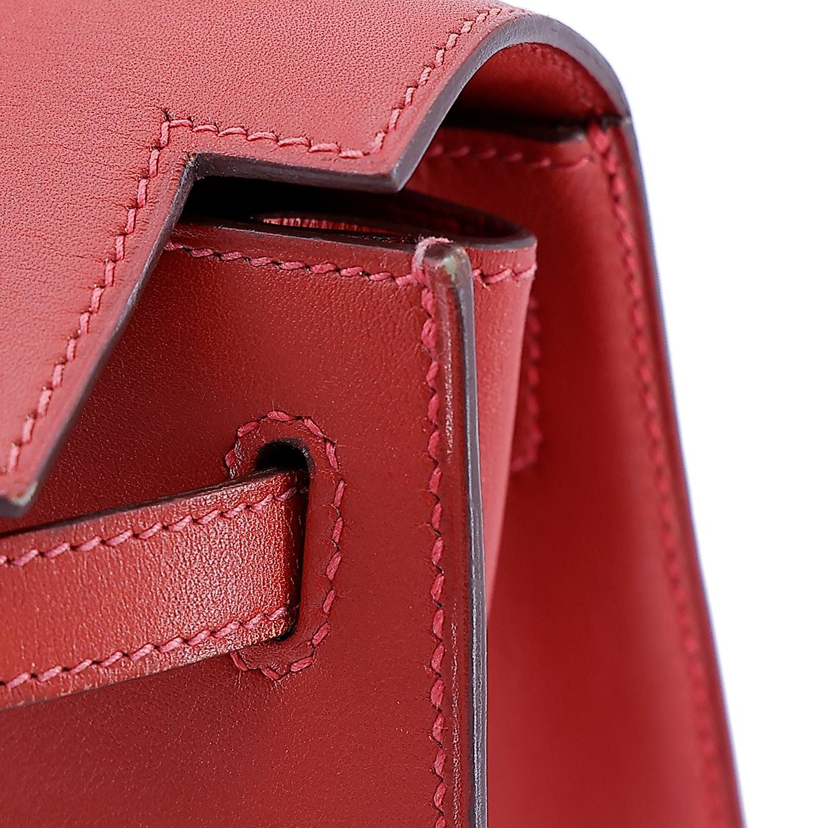 HERMÈS Kelly 25 Sellier handbag in Vermillon Box calfskin with Guilloche hardware - 23