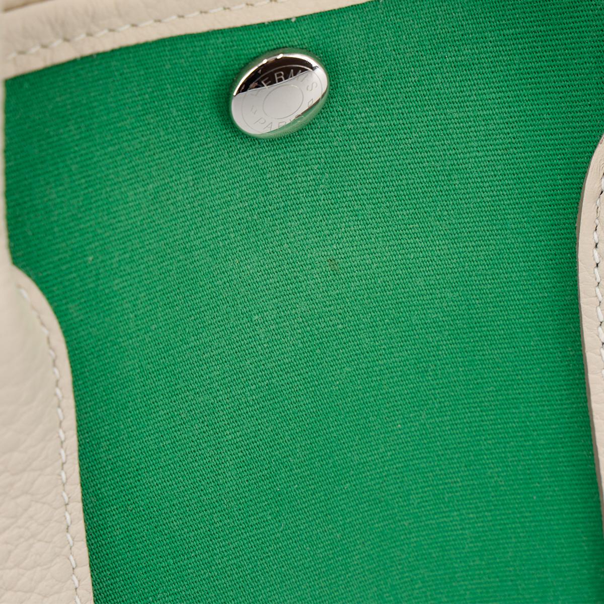 HERMÈS Garden Party 30 handbag in Bamboo and Craie Canvas and Negonda leather with Palladium hardware - 12
