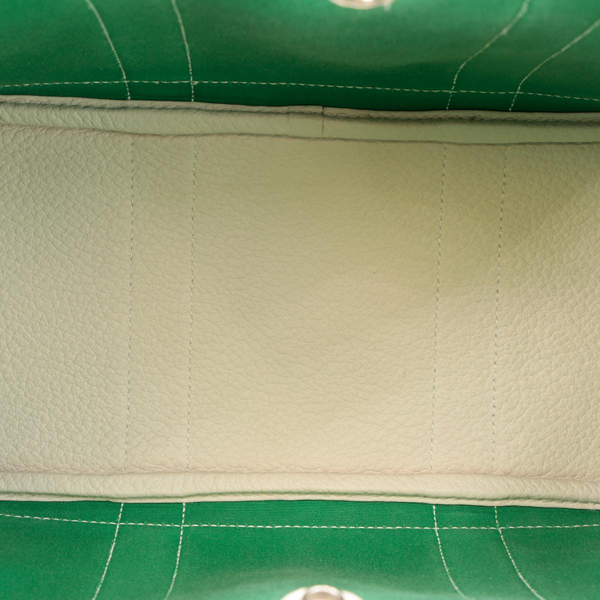 HERMÈS Garden Party 30 handbag in Bamboo and Craie Canvas and Negonda leather with Palladium hardware - 17
