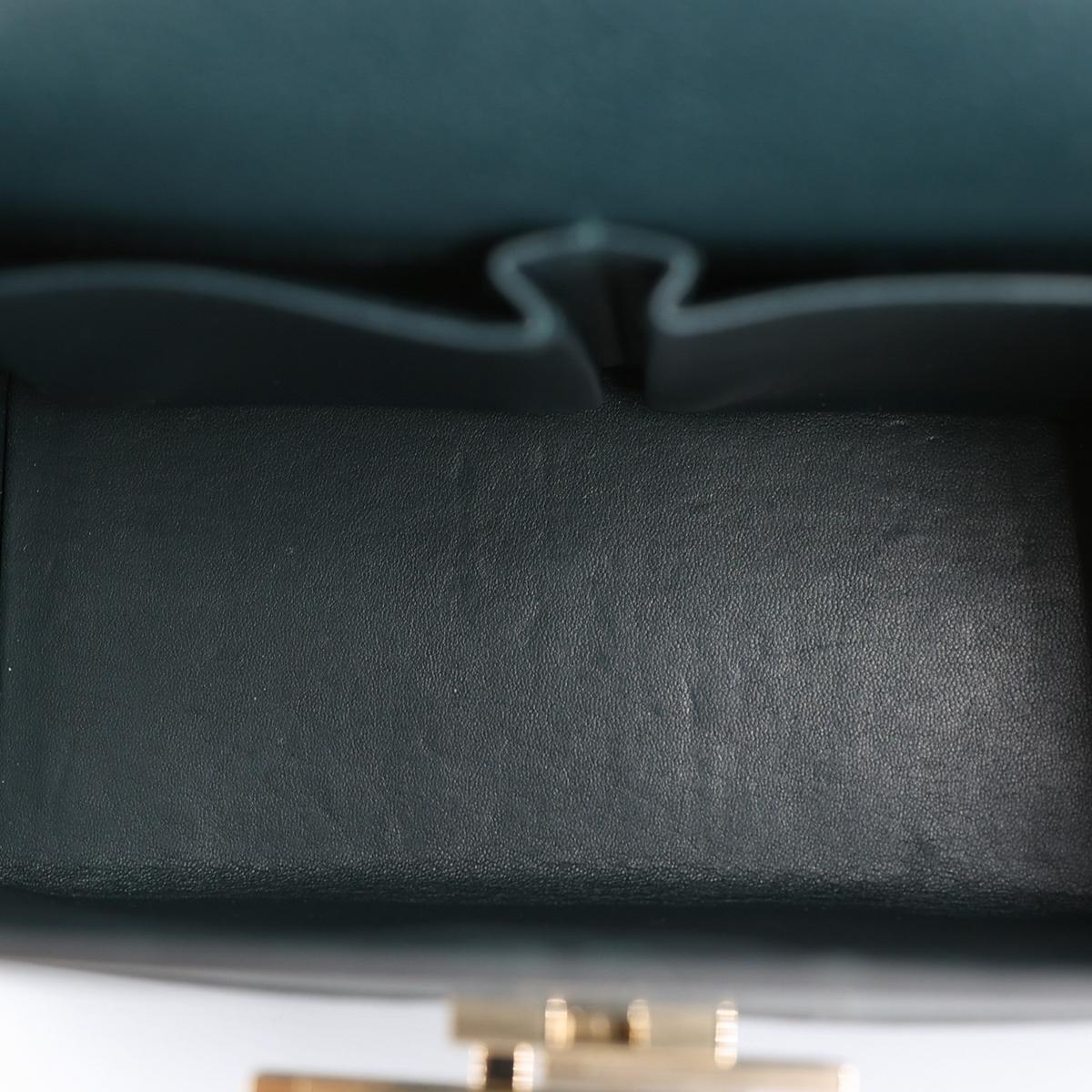 HERMÈS Cinhetic Box Bag in Vert Cypress Chevre leather with Gold hardware[Consignment] - 14