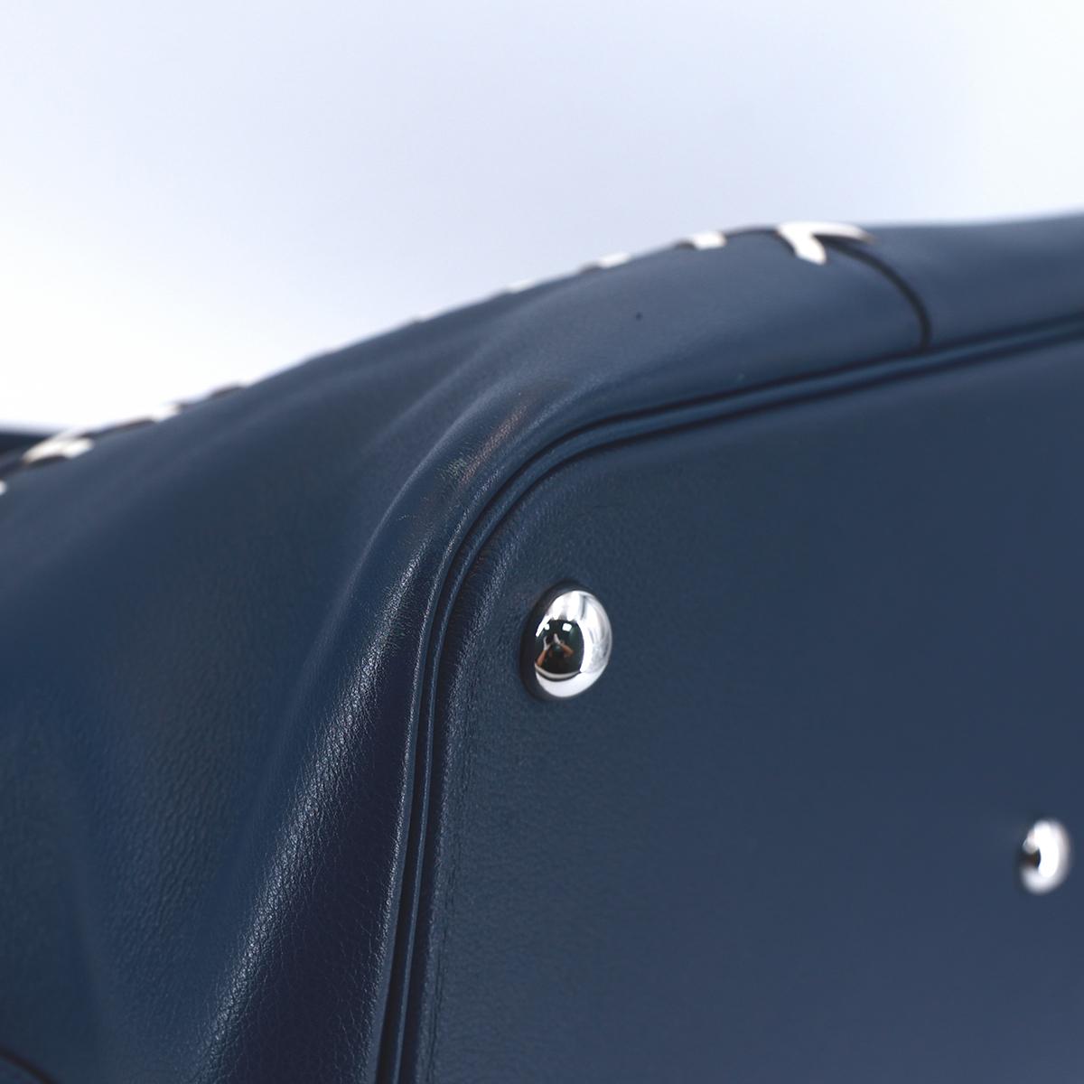 HERMÈS Limited Edition Bolide 1923 Baseball 45 handbag in Blue De Malte and Snow White Evercolor leather with Palladium hardware - 11