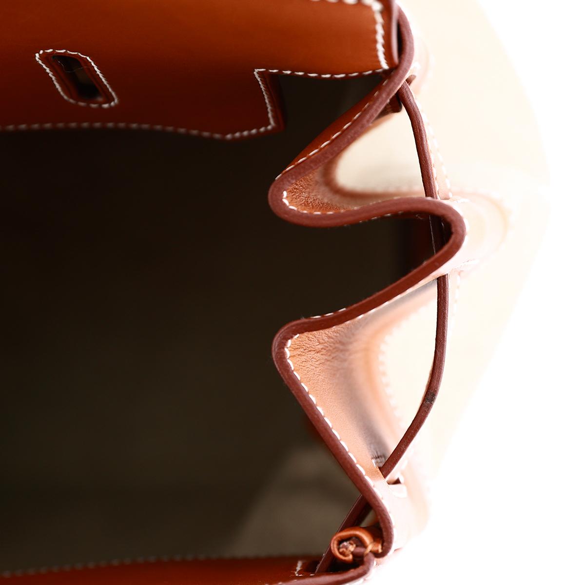 HERMÈS Haut à Courroies 40 HAC travel bag in Bleu, Fauve and Ficelle Barenia leather and Toile H Canvas with Gold hardware - 17