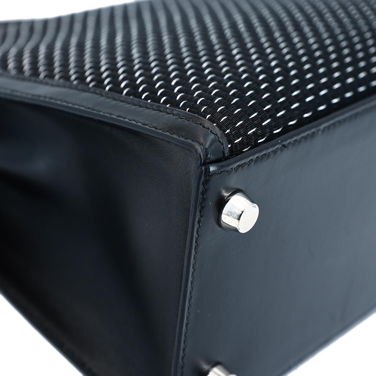 HERMÈS Limited Edition Kelly Crinoline 25 Sellier handbag in Black and Silver Crinoline with Palladium hardware - 11