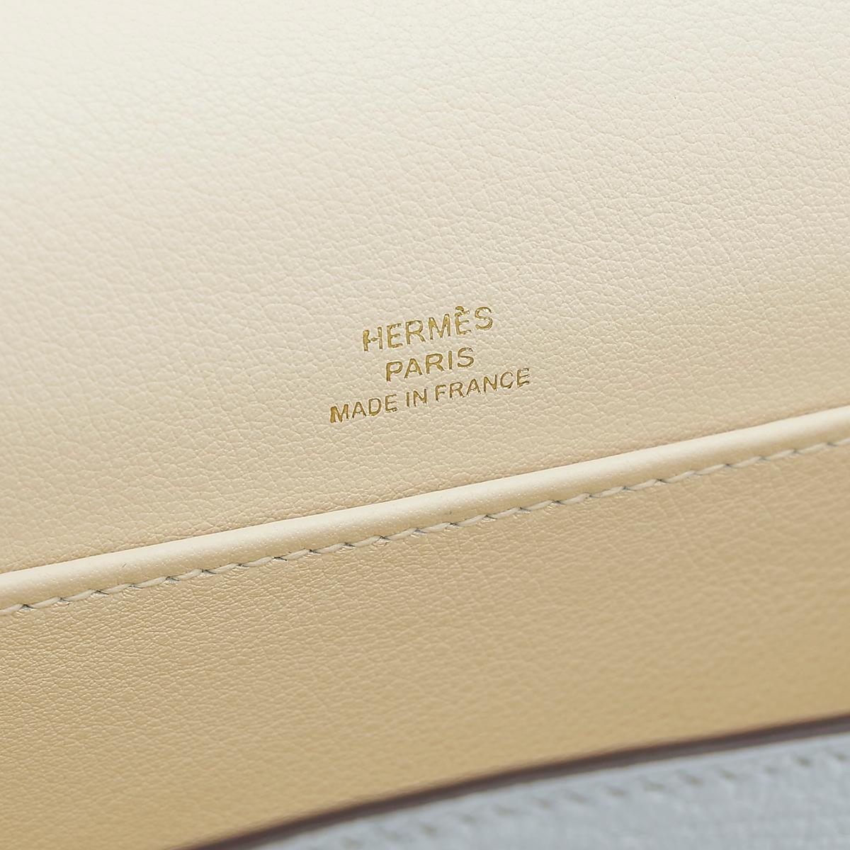 HERMÈS Geta shoulder bag in Blue Brume Chevre leather with Craie interior and Gold hardware - 16