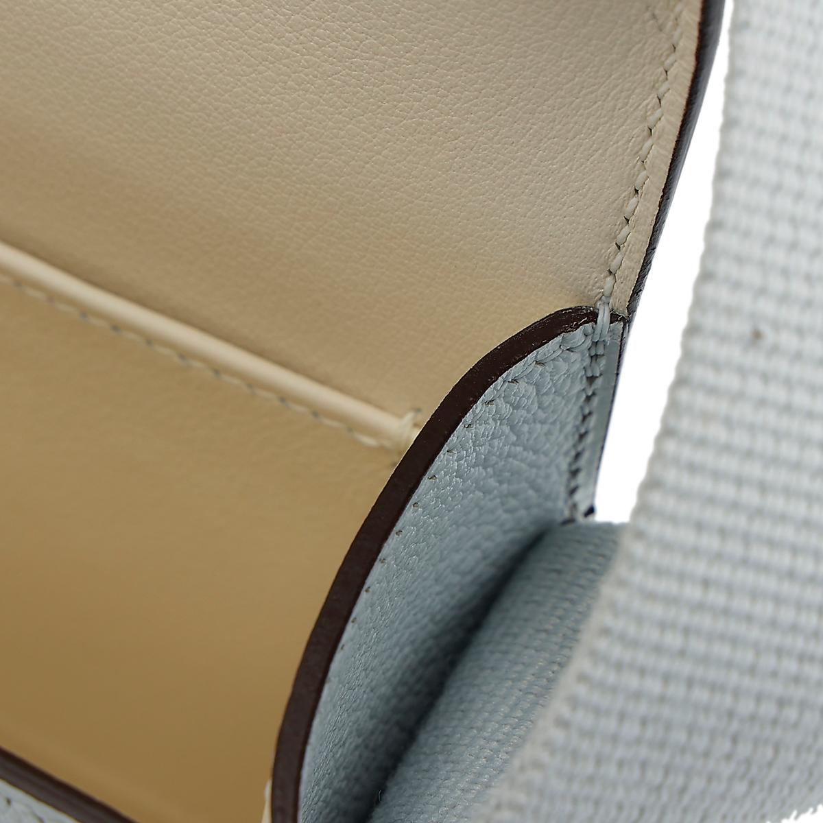 HERMÈS Geta shoulder bag in Blue Brume Chevre leather with Craie interior and Gold hardware - 19