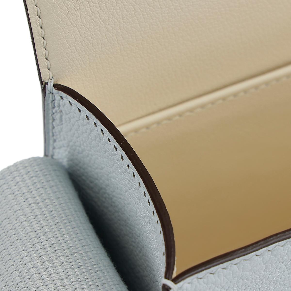 HERMÈS Geta shoulder bag in Blue Brume Chevre leather with Craie interior and Gold hardware - 18