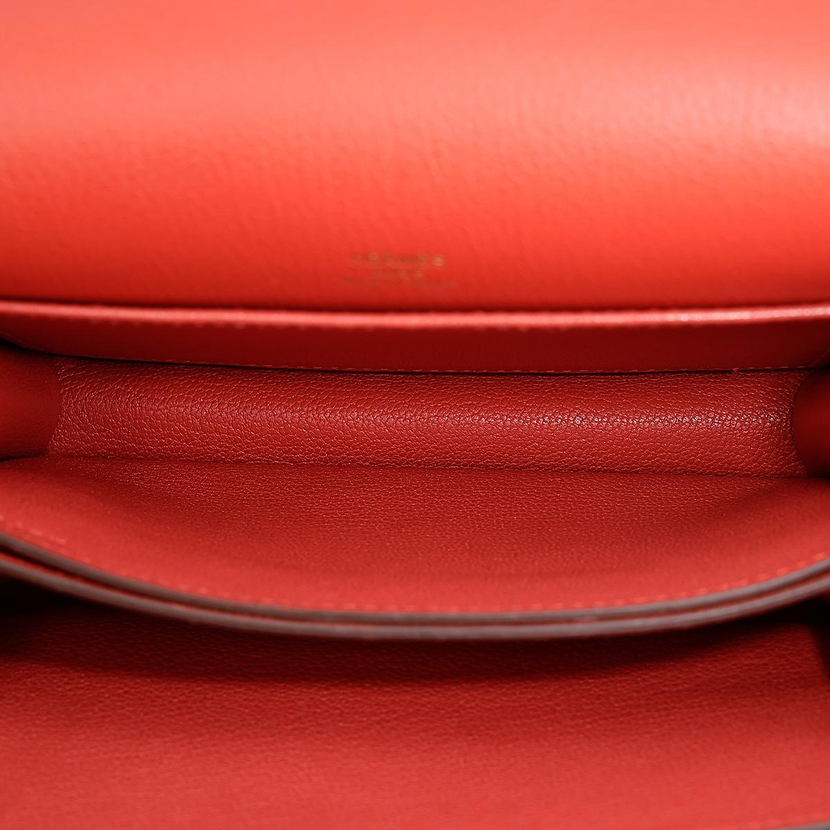 HERMÈS Roulis Mini shoulder bag in Rouge Tomate Evercolor leather with Gold hardware - 16