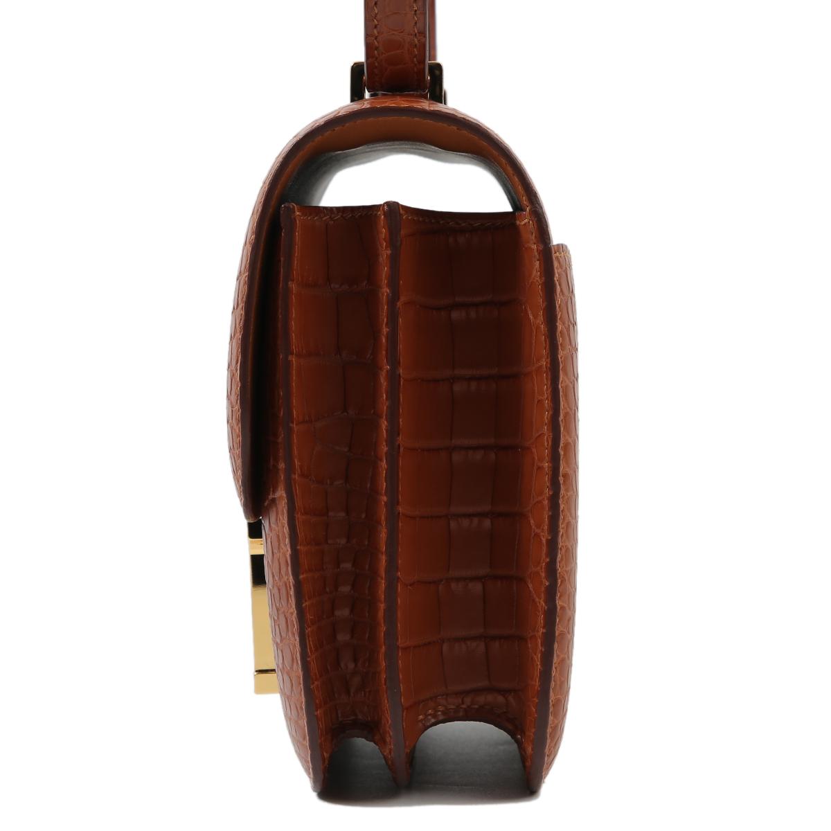 HERMÈS Matte Alligator Constance Mini 19 shoulder bag in Gold with Gold hardware - 4