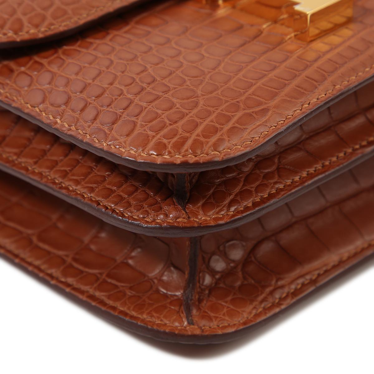 HERMÈS Matte Alligator Constance Mini 19 shoulder bag in Gold with Gold hardware - 8