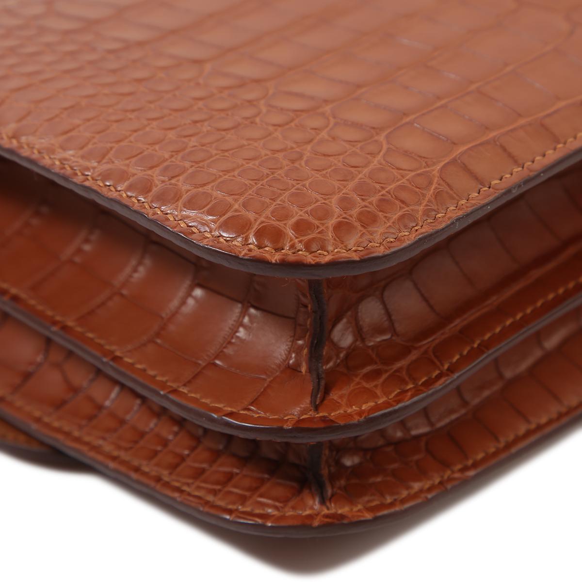 HERMÈS Matte Alligator Constance Mini 19 shoulder bag in Gold with Gold hardware - 10
