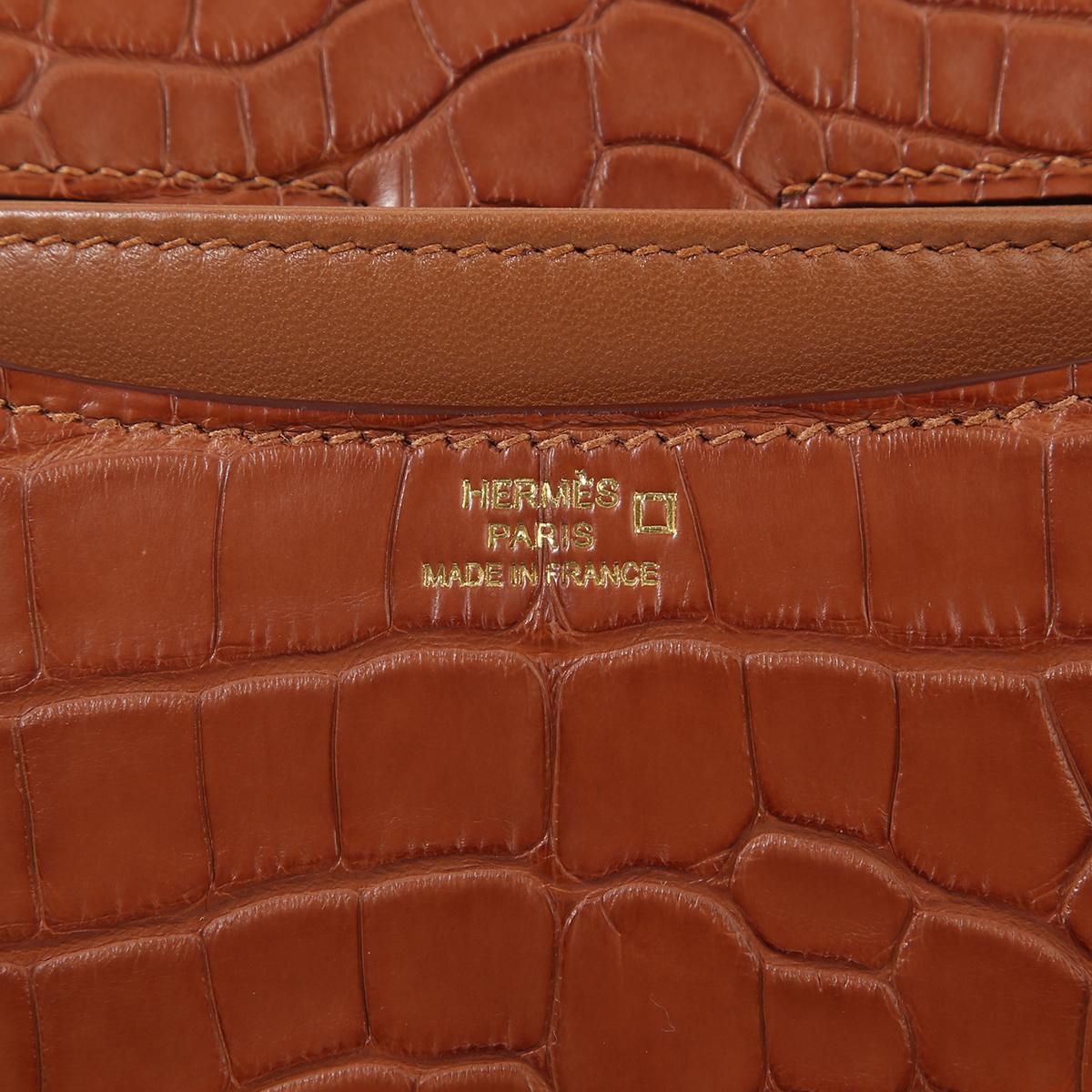HERMÈS Matte Alligator Constance Mini 19 shoulder bag in Gold with Gold hardware - 14