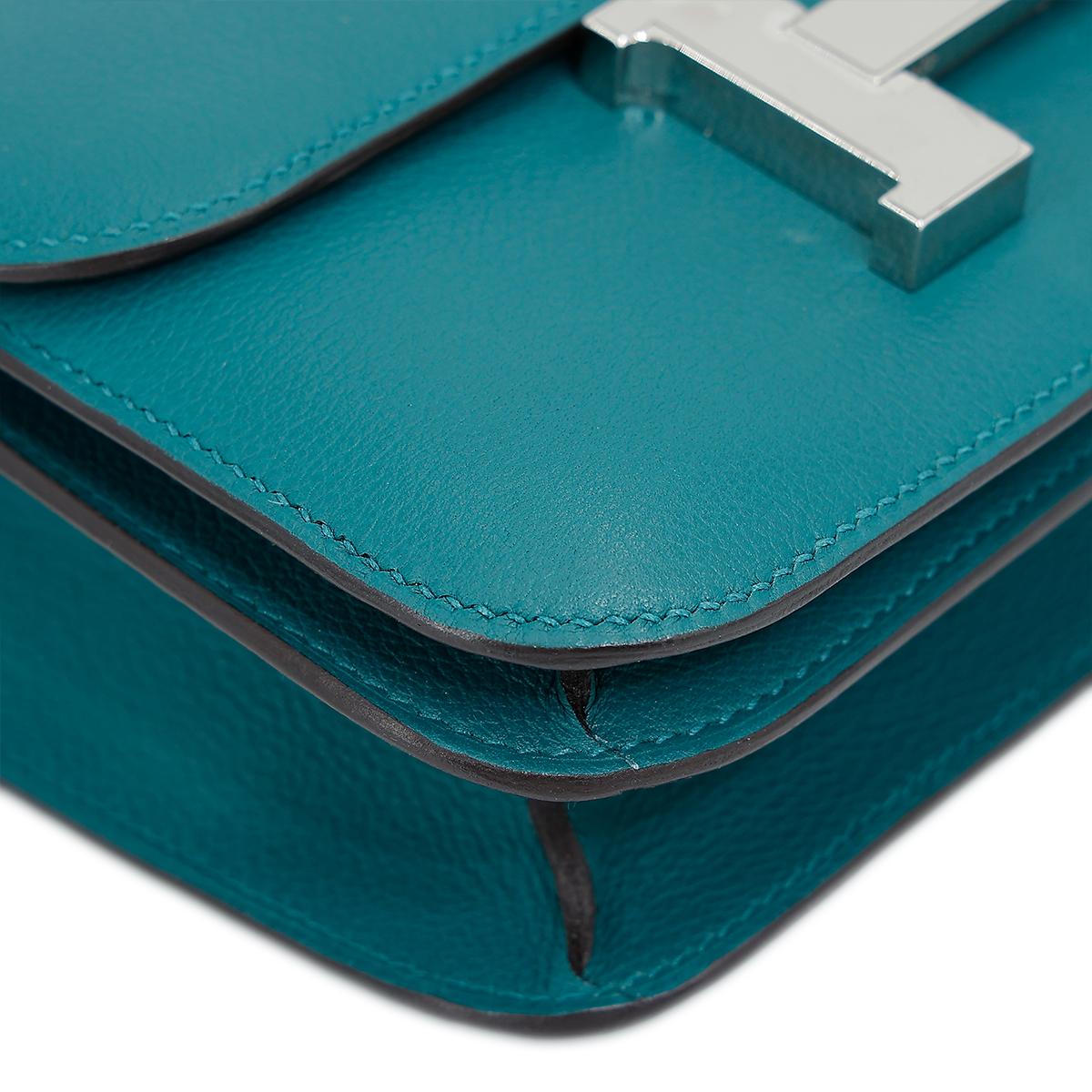 HERMÈS Constance Mini 19 shoulder bag in Colvert Evercolor leather with Palladium hardware - 8