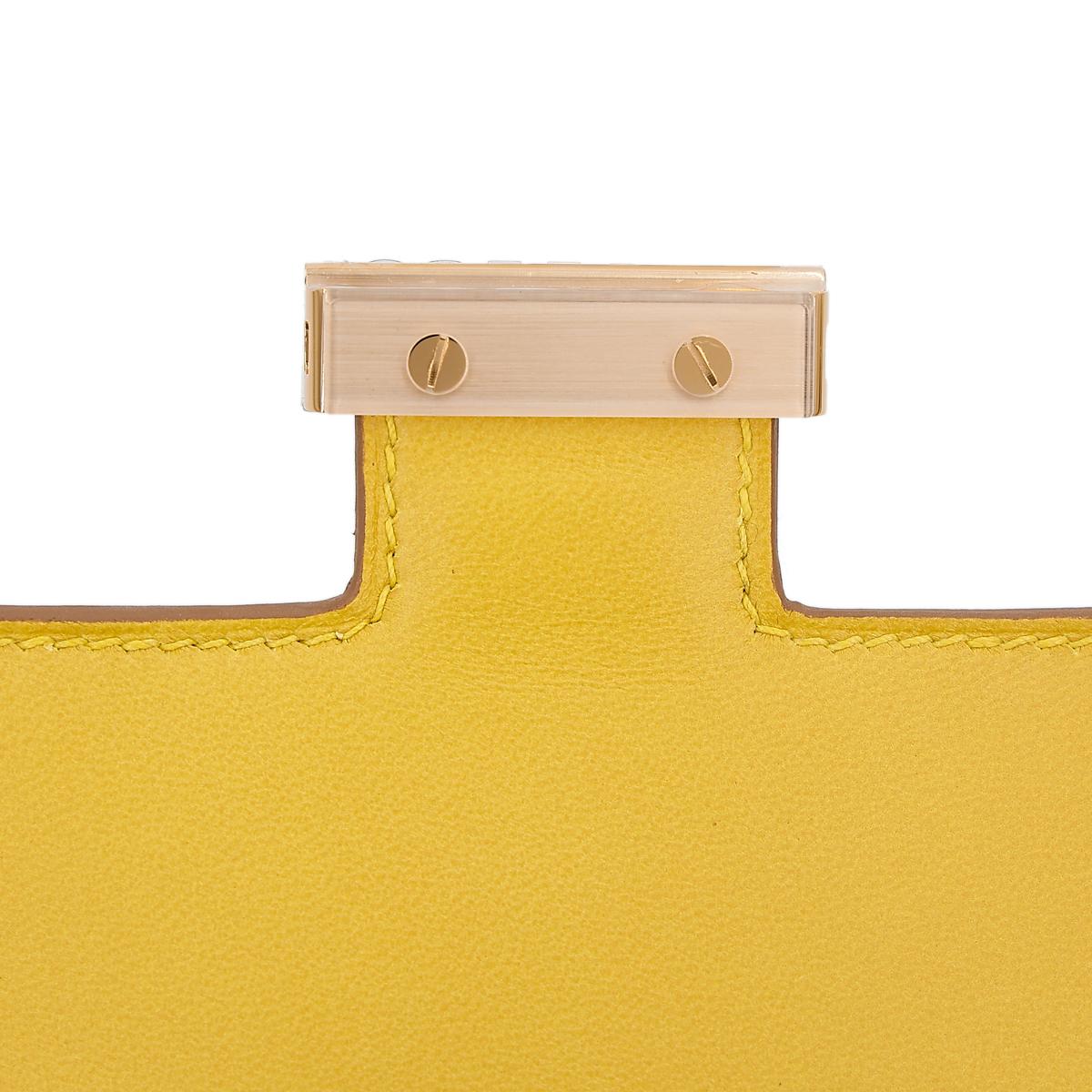 HERMÈS Matte Alligator Constance Mini 19 shoulder bag in Mimosa with Gold hardware  - 13