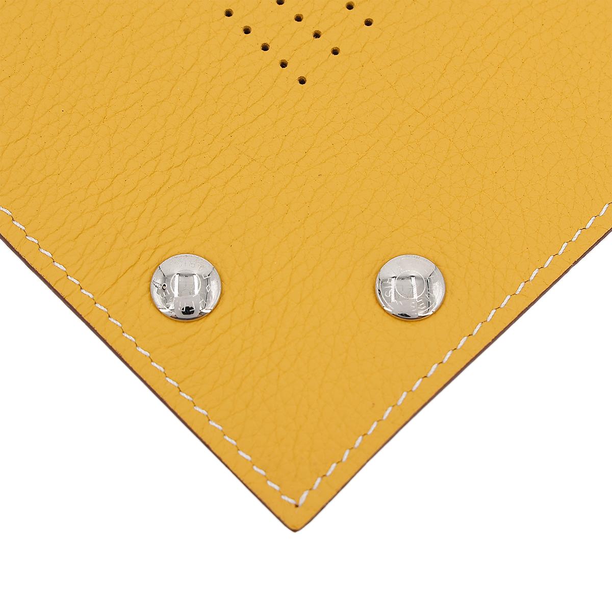HERMÈS Mises et Relances Carre d'H change tray in Jaune Ambre and Ivory Taurillon leather with Palladium hardware - 8