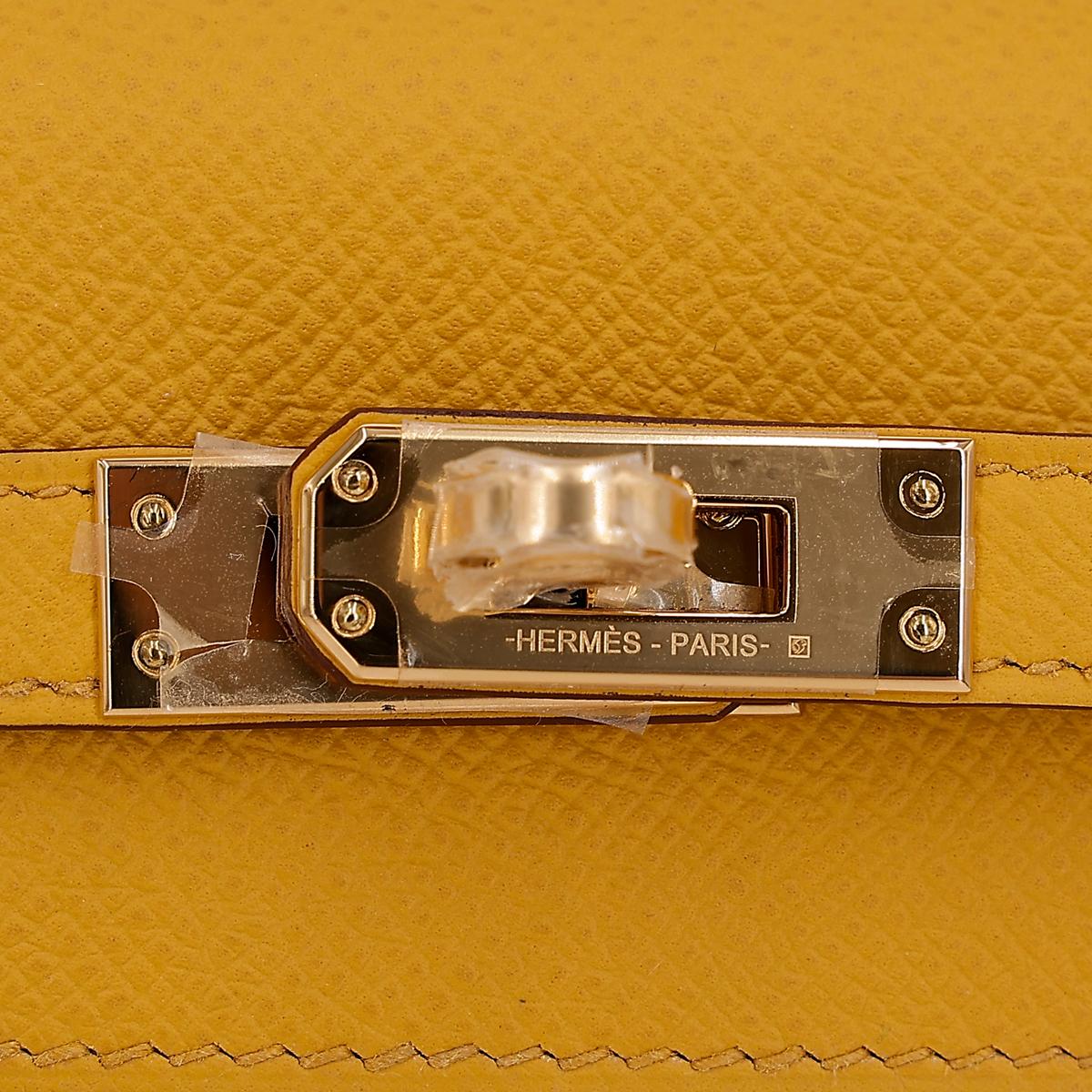 HERMÈS Kelly 25 handbag in Jaune Ambre Epsom leather with Gold hardware - 12