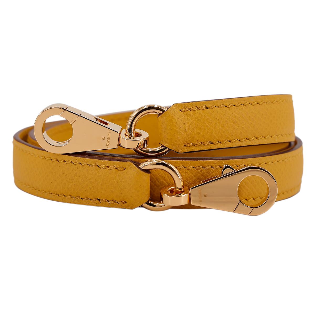 HERMÈS Kelly 25 handbag in Jaune Ambre Epsom leather with Gold hardware - 20