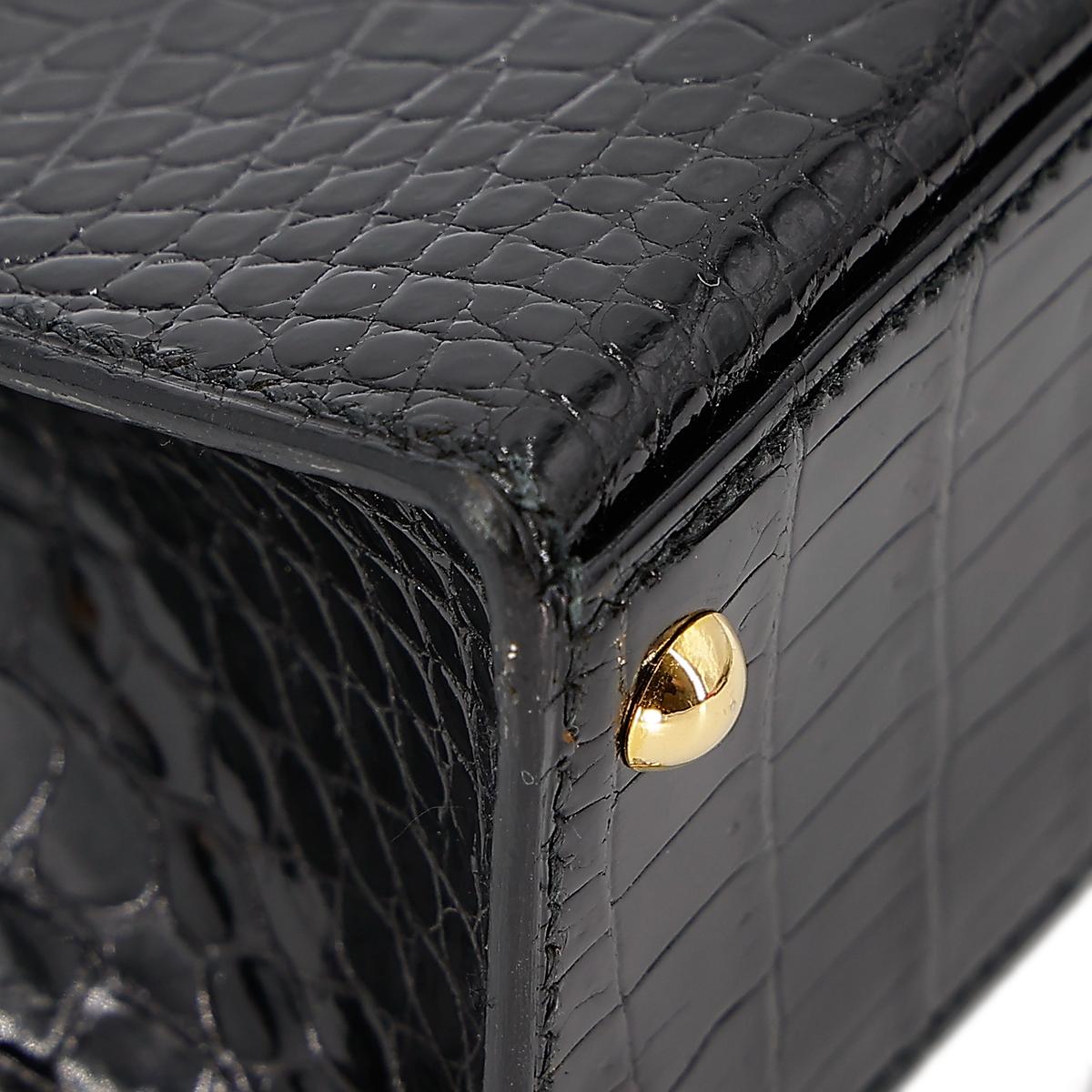 Very Good ( Rank A) HERMÈS Mini Mini Kelly Black (89) Porosus Crocodile Gold hardware Circle V (1992) - 10