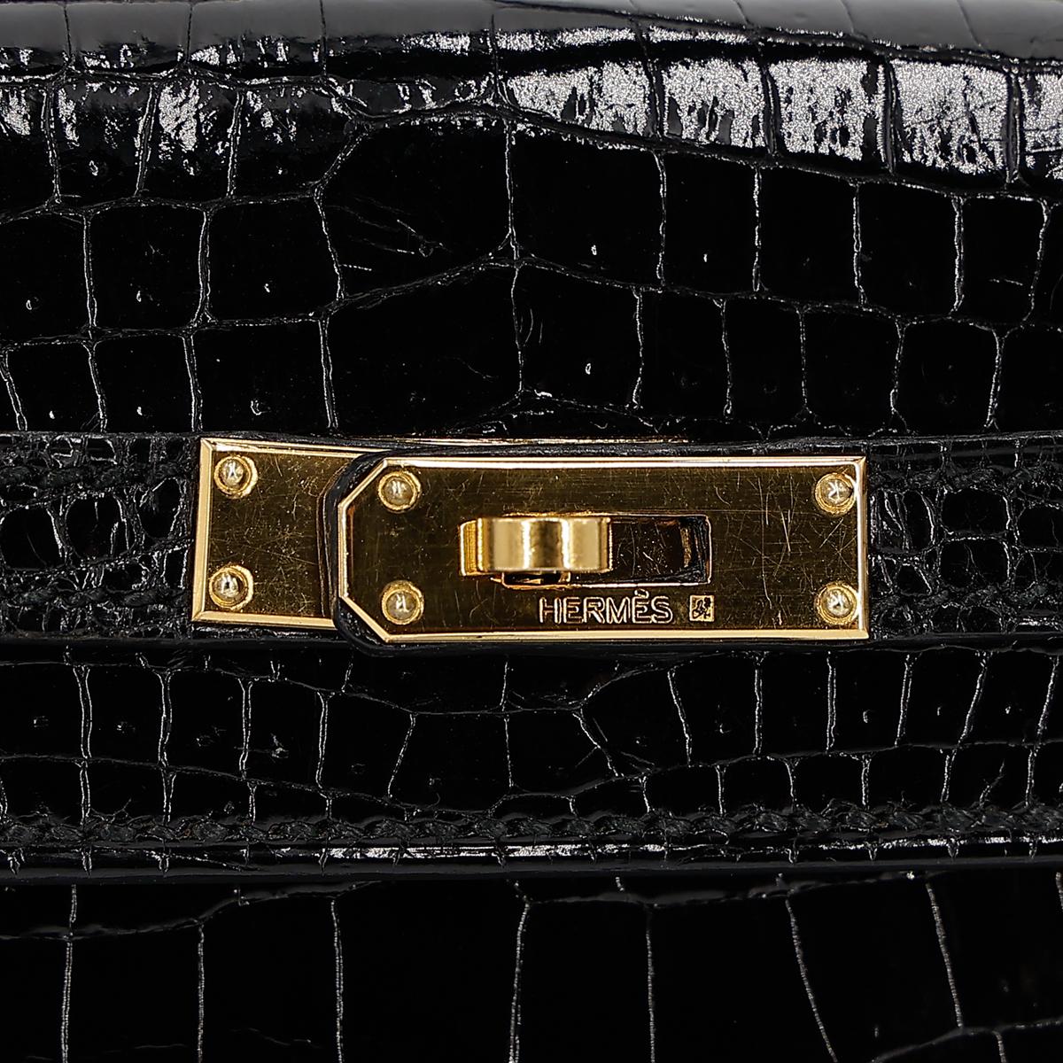Very Good ( Rank A) HERMÈS Mini Mini Kelly Black (89) Porosus Crocodile Gold hardware Circle V (1992) - 14