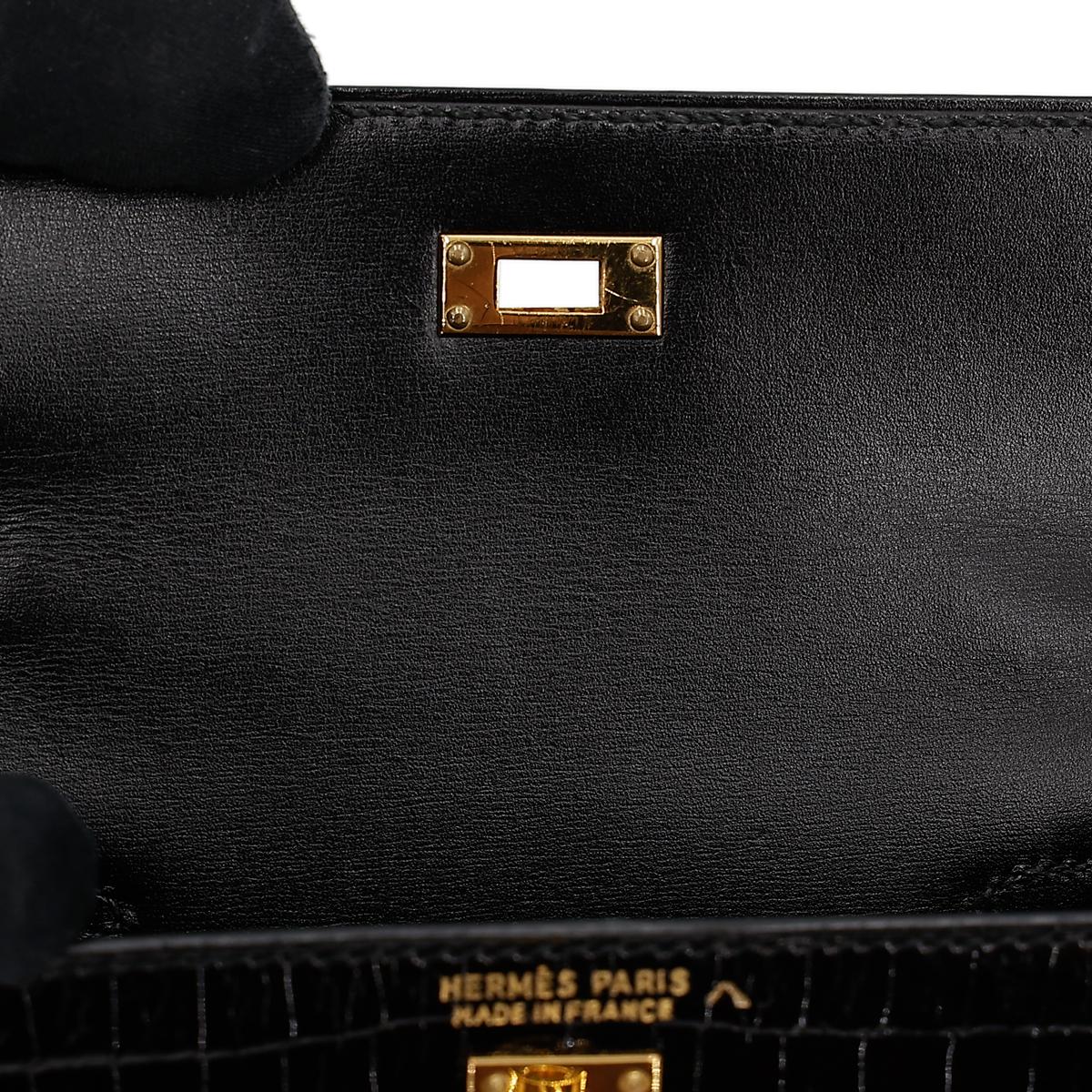 Very Good ( Rank A) HERMÈS Mini Mini Kelly Black (89) Porosus Crocodile Gold hardware Circle V (1992) - 21