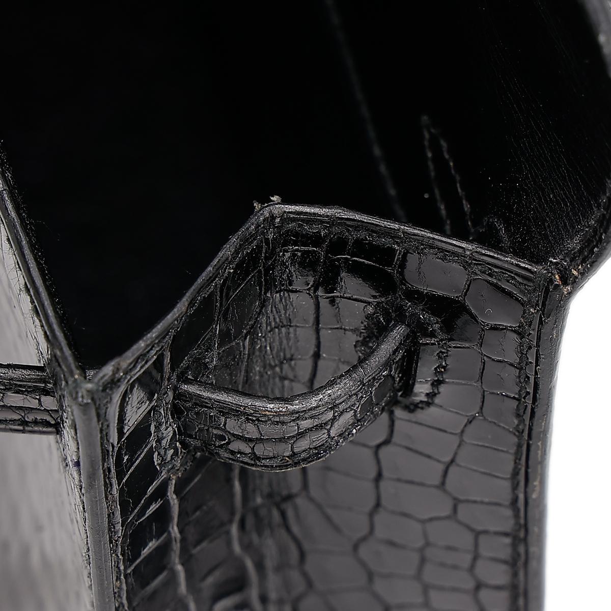 Very Good ( Rank A) HERMÈS Mini Mini Kelly Black (89) Porosus Crocodile Gold hardware Circle V (1992) - 26