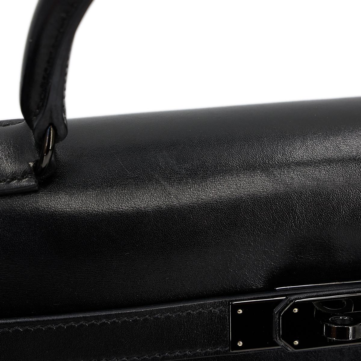 HERMÈS Limited Edition So Black Kelly 35 handbag in Black Box calfskin with Black hardware - 9
