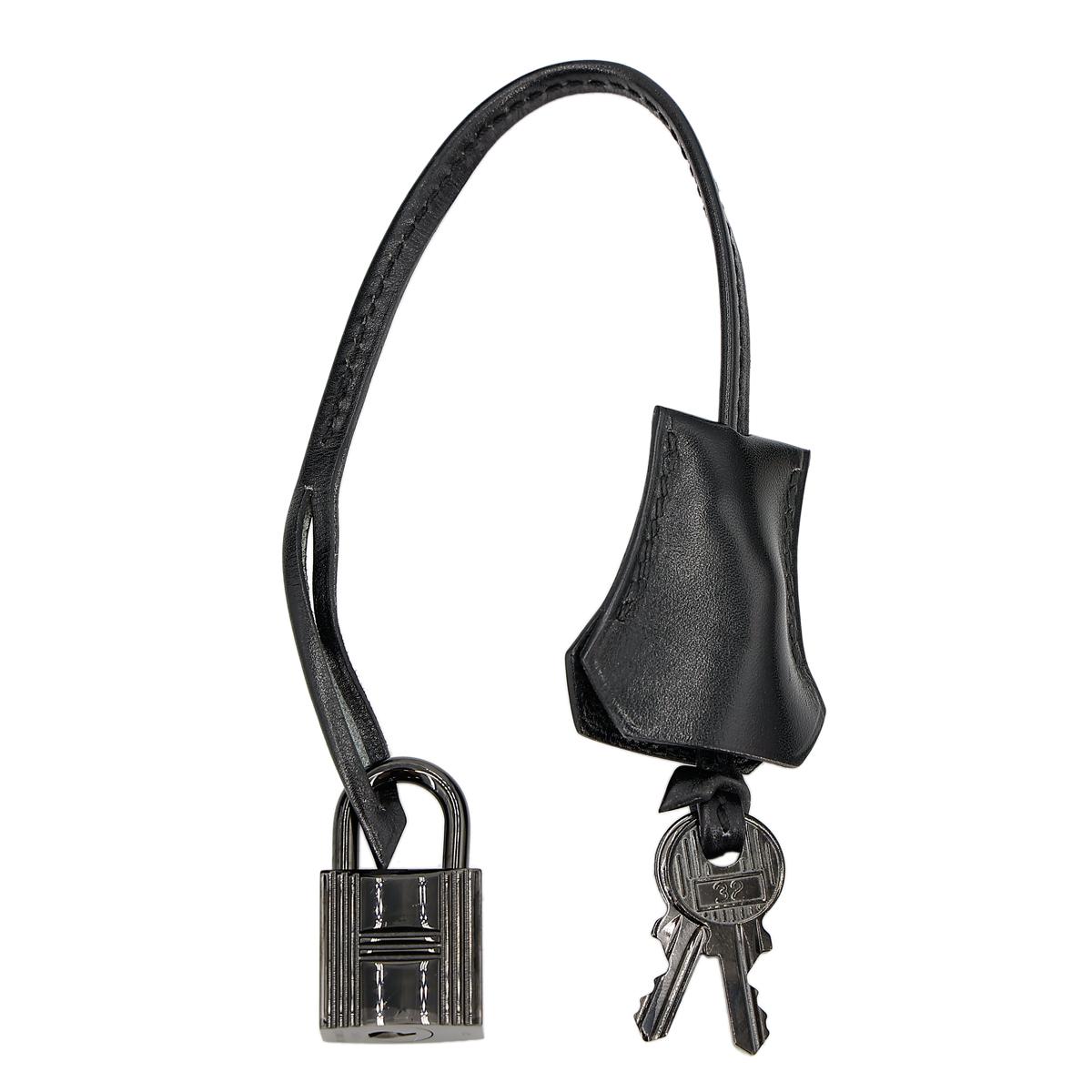 HERMÈS Limited Edition So Black Kelly 35 handbag in Black Box calfskin with Black hardware - 27