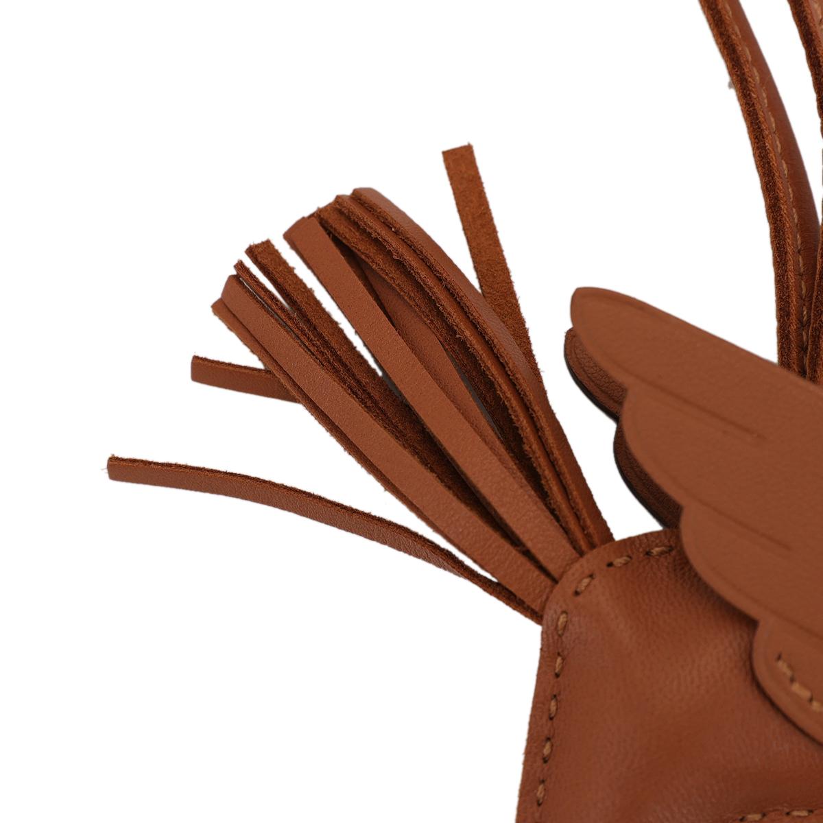HERMÈS Rodeo Pegase PM charm in Gold Agneau leather - 5