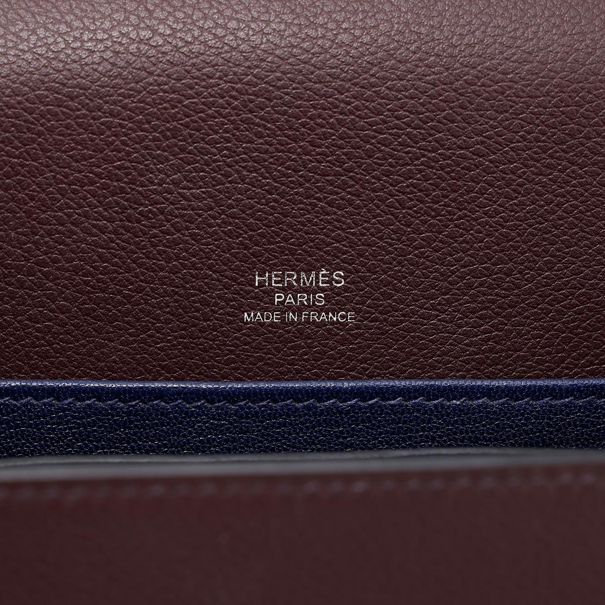 HERMÈS Verso Roulis Mini shoulder bag in Rouge Sellier Evercolor leather with Blue Marine interior and Palladium hardware - 16