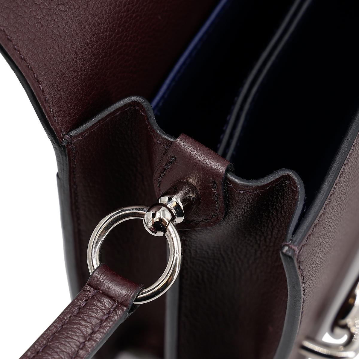 HERMÈS Verso Roulis Mini shoulder bag in Rouge Sellier Evercolor leather with Blue Marine interior and Palladium hardware - 24