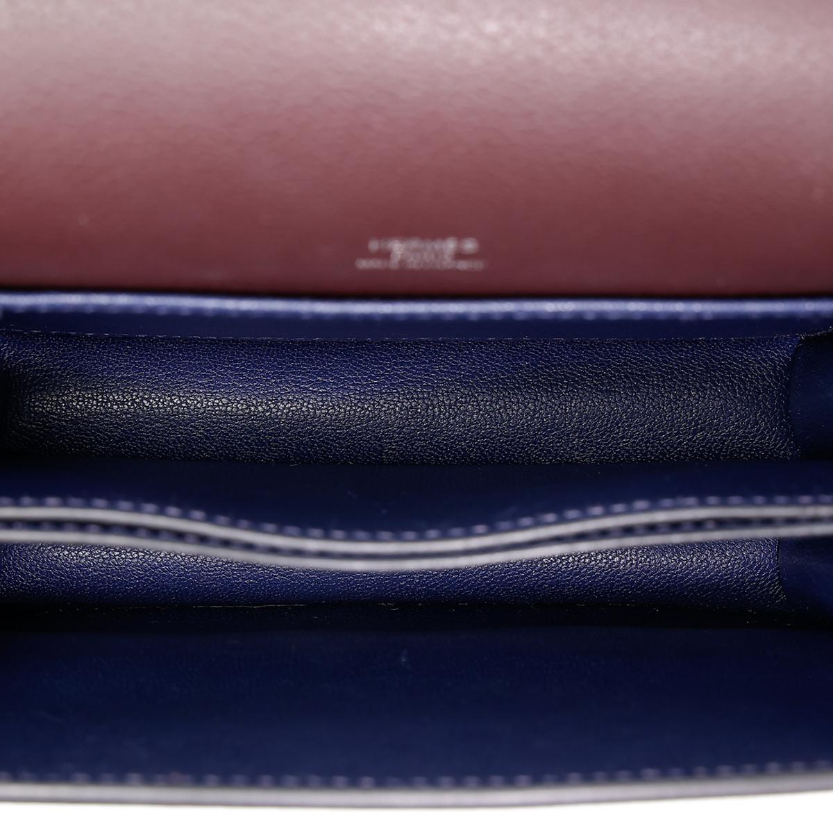 HERMÈS Verso Roulis Mini shoulder bag in Rouge Sellier Evercolor leather with Blue Marine interior and Palladium hardware - 17
