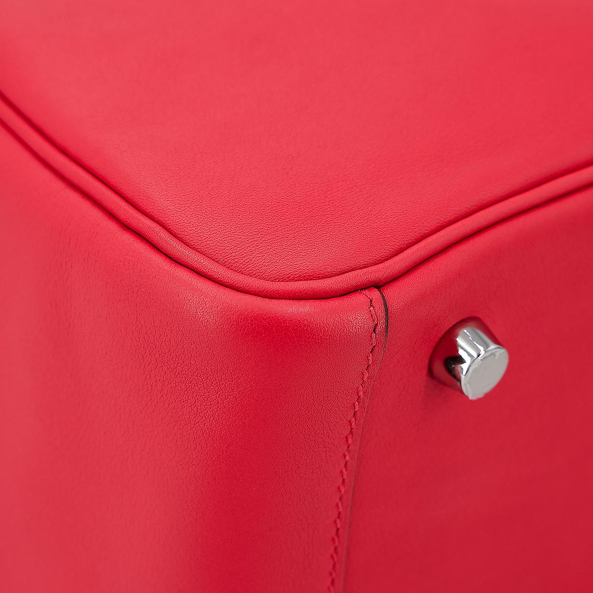 Very Good ( Rank A) HERMÈS Lindy 26 shoulder bag in Rouge de Coeur and Rouge Piment Swift leather with Palladium hardware - 9