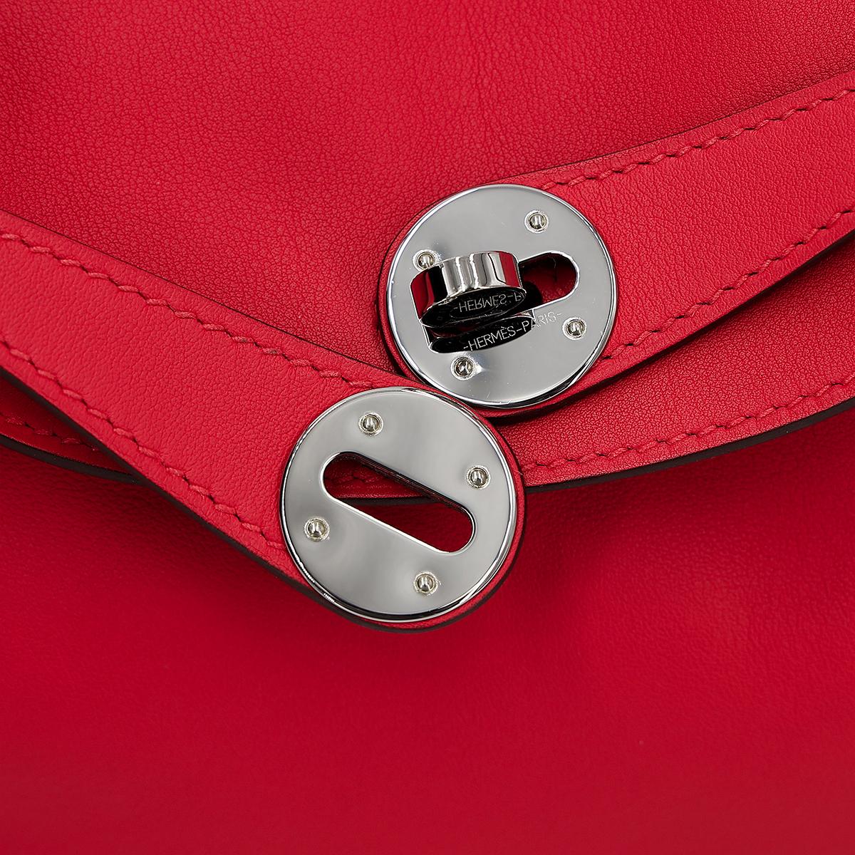 Very Good ( Rank A) HERMÈS Lindy 26 shoulder bag in Rouge de Coeur and Rouge Piment Swift leather with Palladium hardware - 17