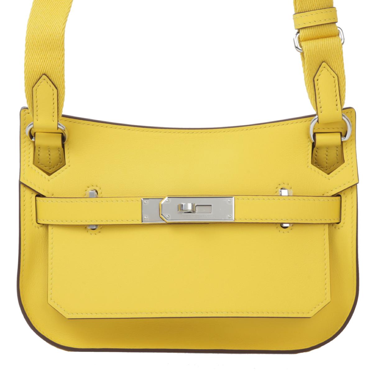 HERMÈS Jypsiere Mini shoulder bag in Jaune de Naples Swift leather with Palladium hardware - 1