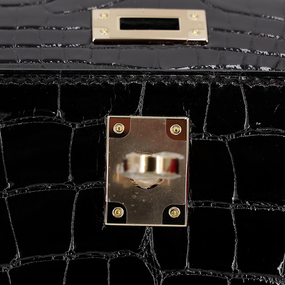 HERMÈS HSS Special Order Alligator Kelly Pochette handbag in Black and Geranium with Permabrass hardware - 13