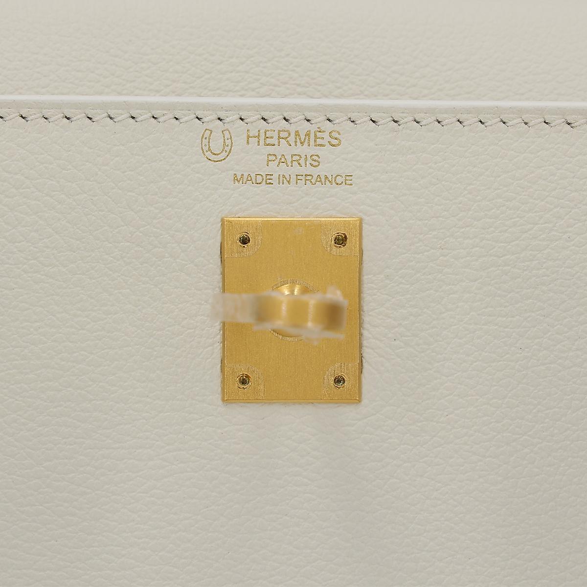 Excellent ( Rank SA ) HERMÈS Special Order Kelly 25 Bleu Hydra (T7) White (01) Evercolor Brushed Gold hardware D (2019) - 16