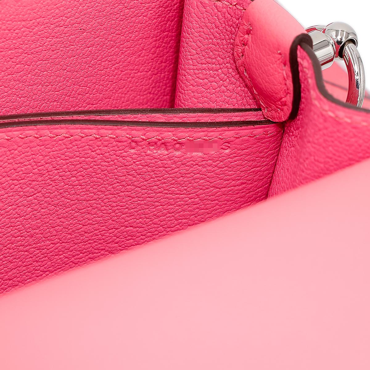 HERMÈS Roulis Mini shoulder bag in Rose Azalee Evercolor leather with Palladium hardware - 21