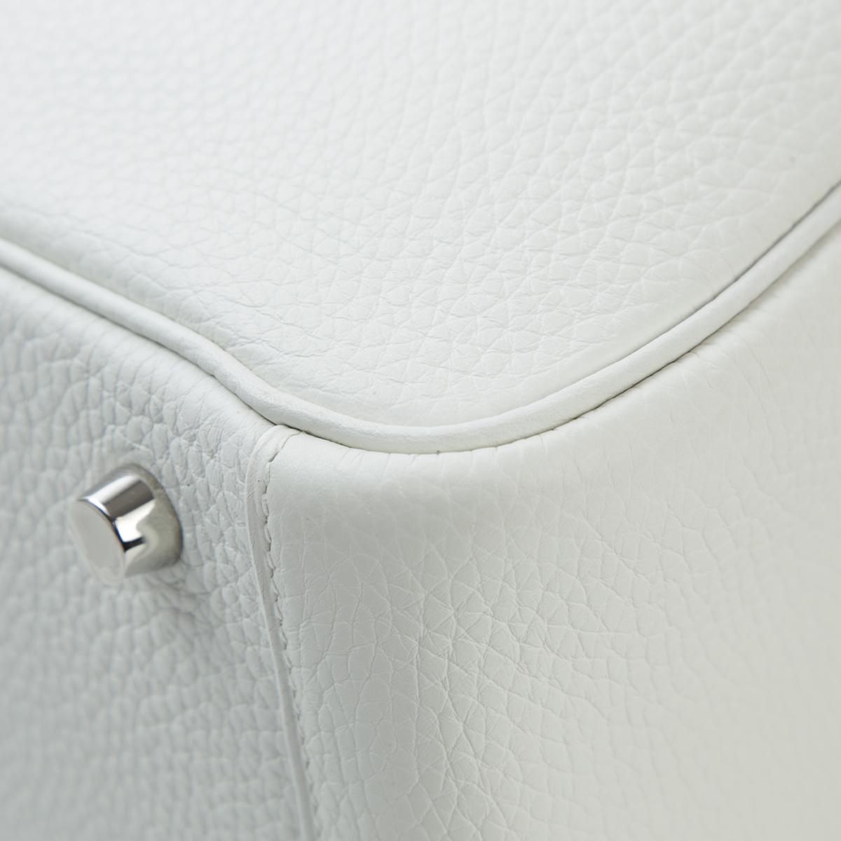 HERMÈS Lindy 26 shoulder bag in White Clemence leather with Palladium hardware - 9