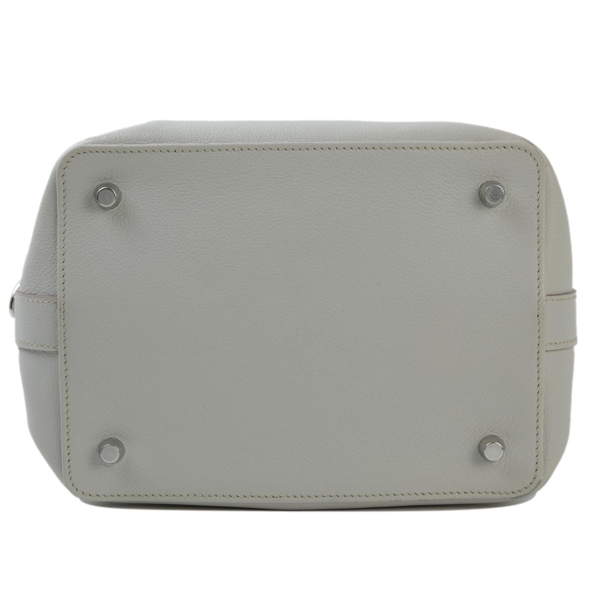 HERMÈS Toolbox 20 handbag in Pearl Gray Evercolor leather with Palladium hardware - 7