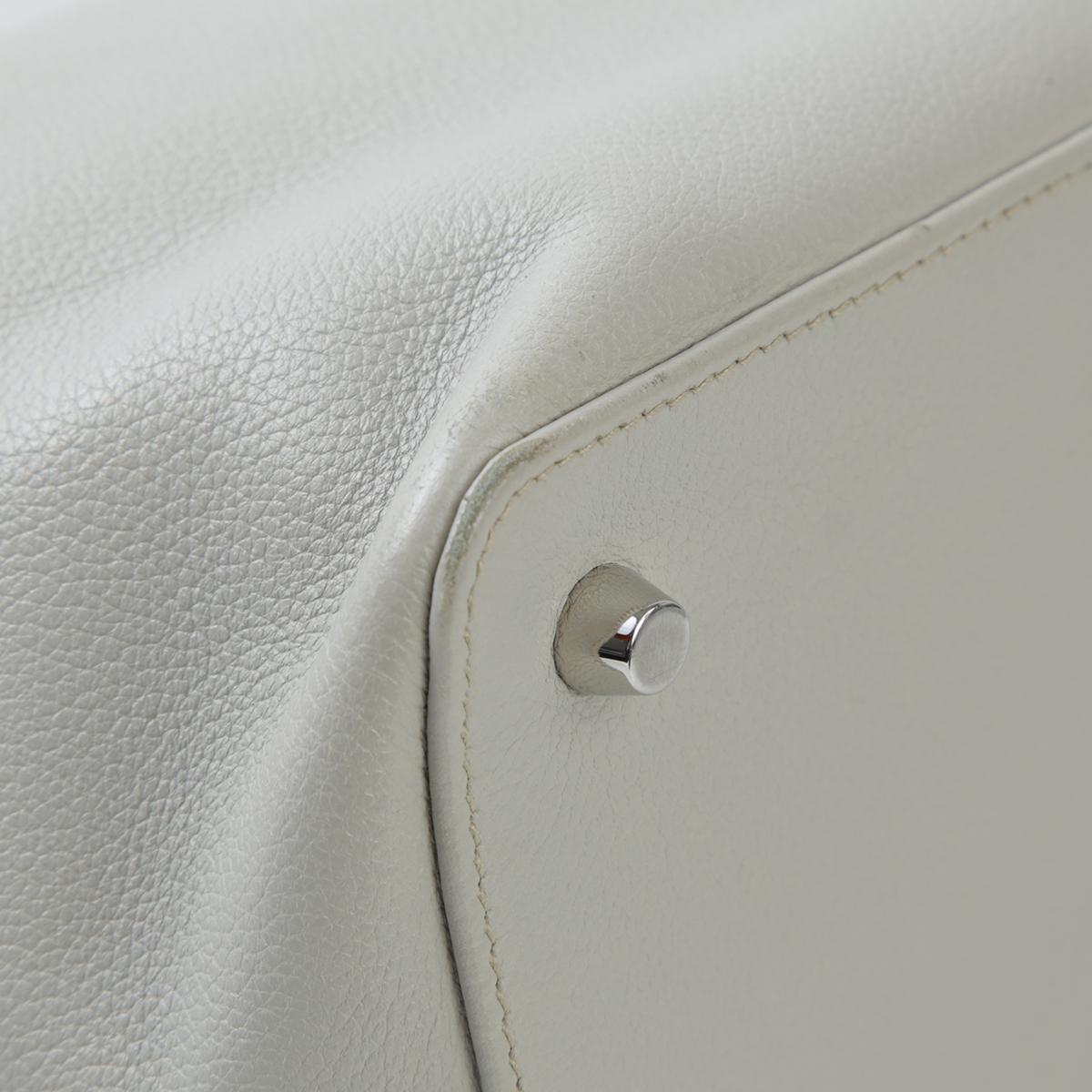 HERMÈS Toolbox 20 handbag in Pearl Gray Evercolor leather with Palladium hardware - 10