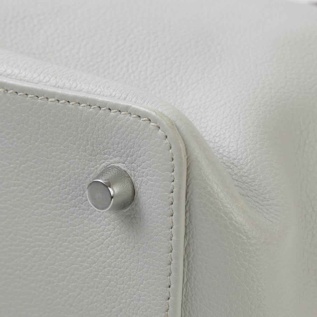 HERMÈS Toolbox 20 handbag in Pearl Gray Evercolor leather with Palladium hardware - 9