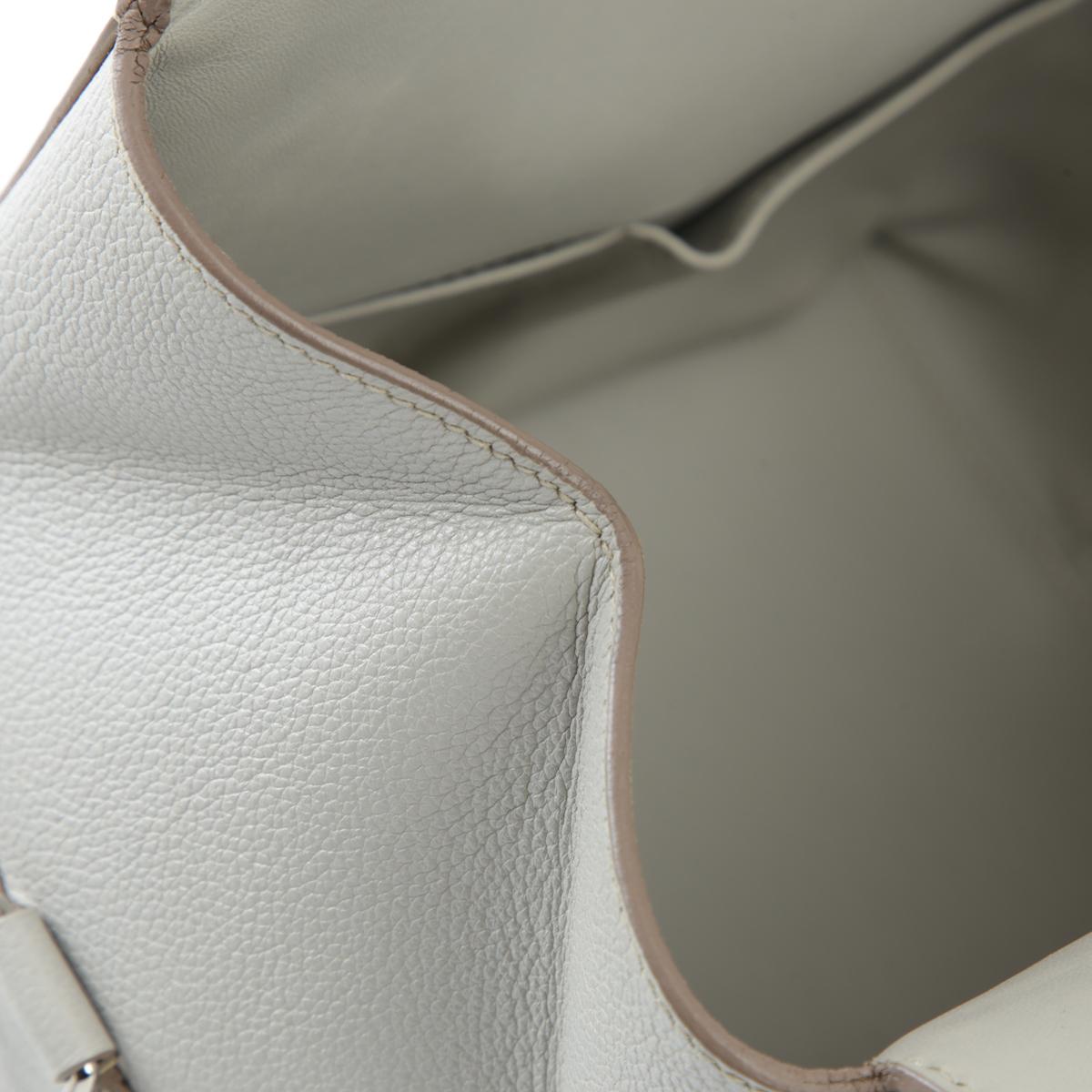 HERMÈS Toolbox 20 handbag in Pearl Gray Evercolor leather with Palladium hardware - 17