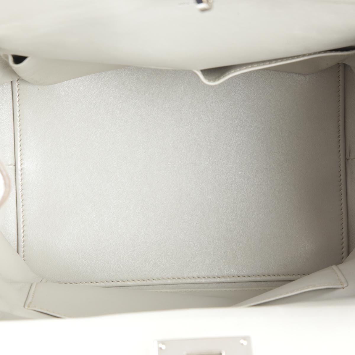 HERMÈS Toolbox 20 handbag in Pearl Gray Evercolor leather with Palladium hardware - 14
