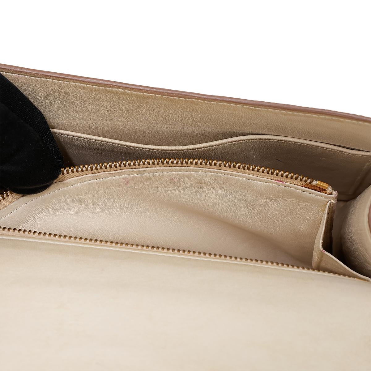 HERMÈS Lizard Constance 23 shoulder bag in Beige with Gold hardware - 25