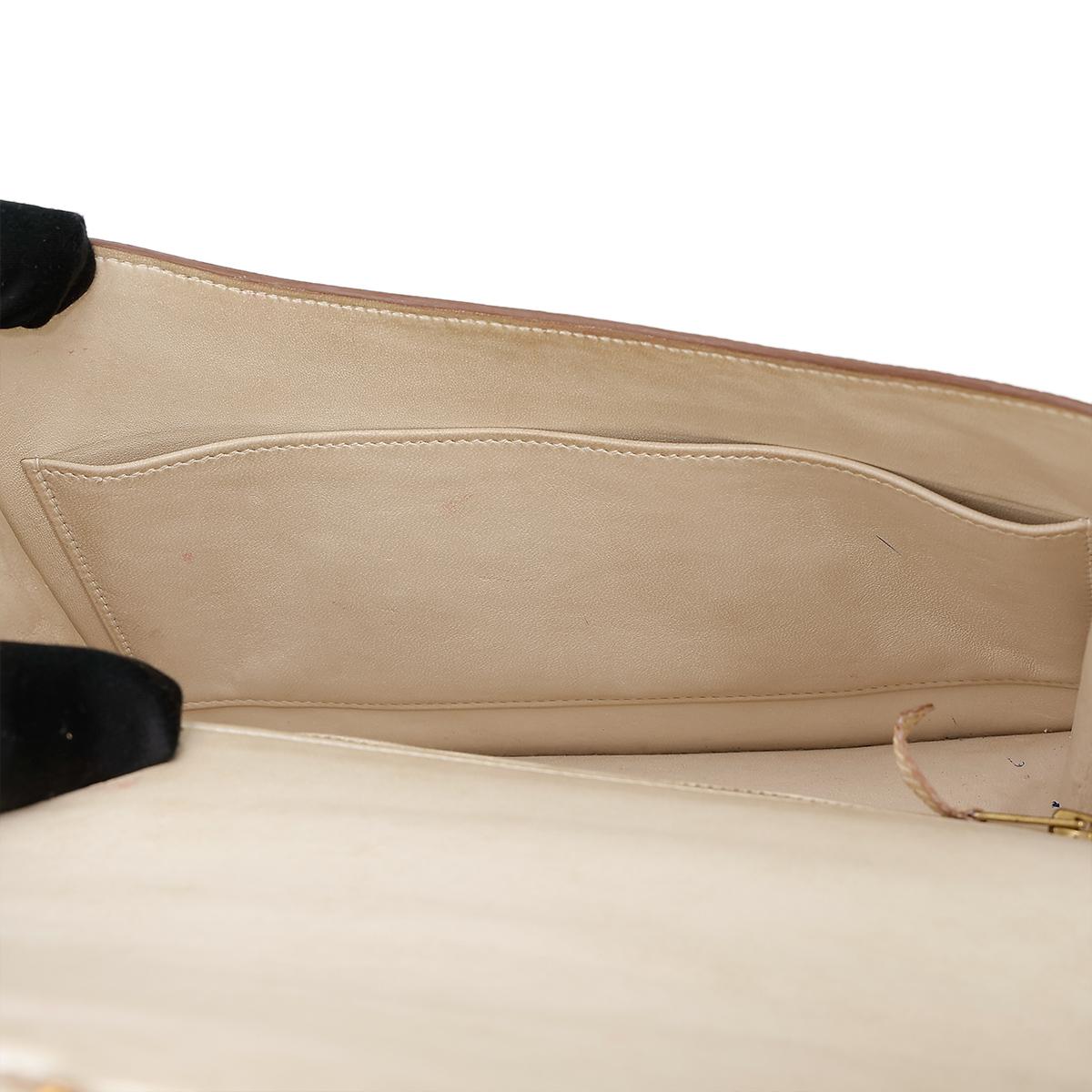HERMÈS Lizard Constance 23 shoulder bag in Beige with Gold hardware - 26
