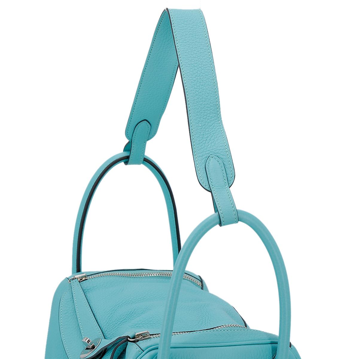 HERMÈS Lindy 30 shoulder bag in Bleu du Nord Clemence leather with Palladium hardware - 7