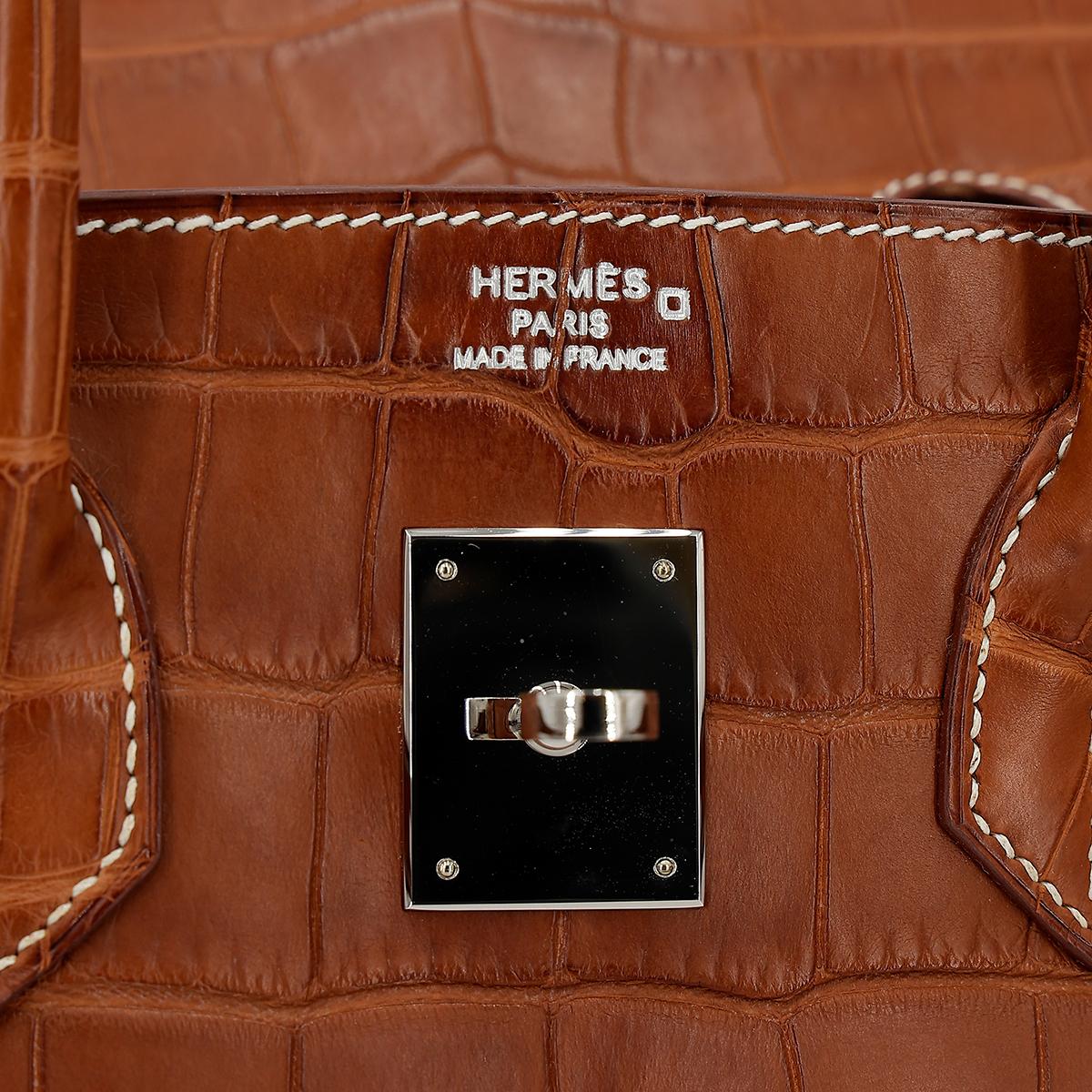 HERMÈS Matte Alligator Birkin 35 handbag in Gold with Palladium hardware - 15