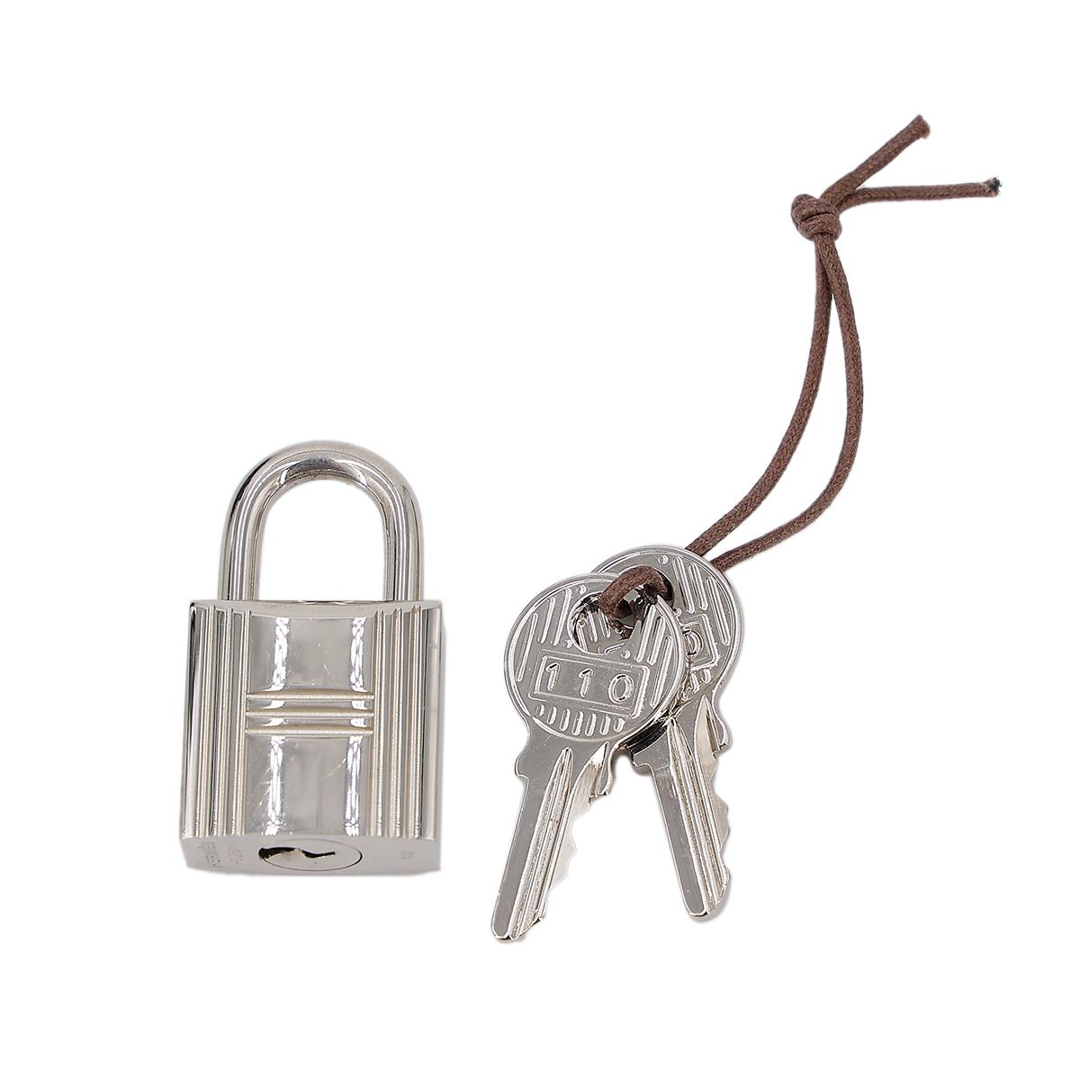 HERMÈS Picotin Lock PM handbag in Black Clemence leather with Palladium hardware - 19