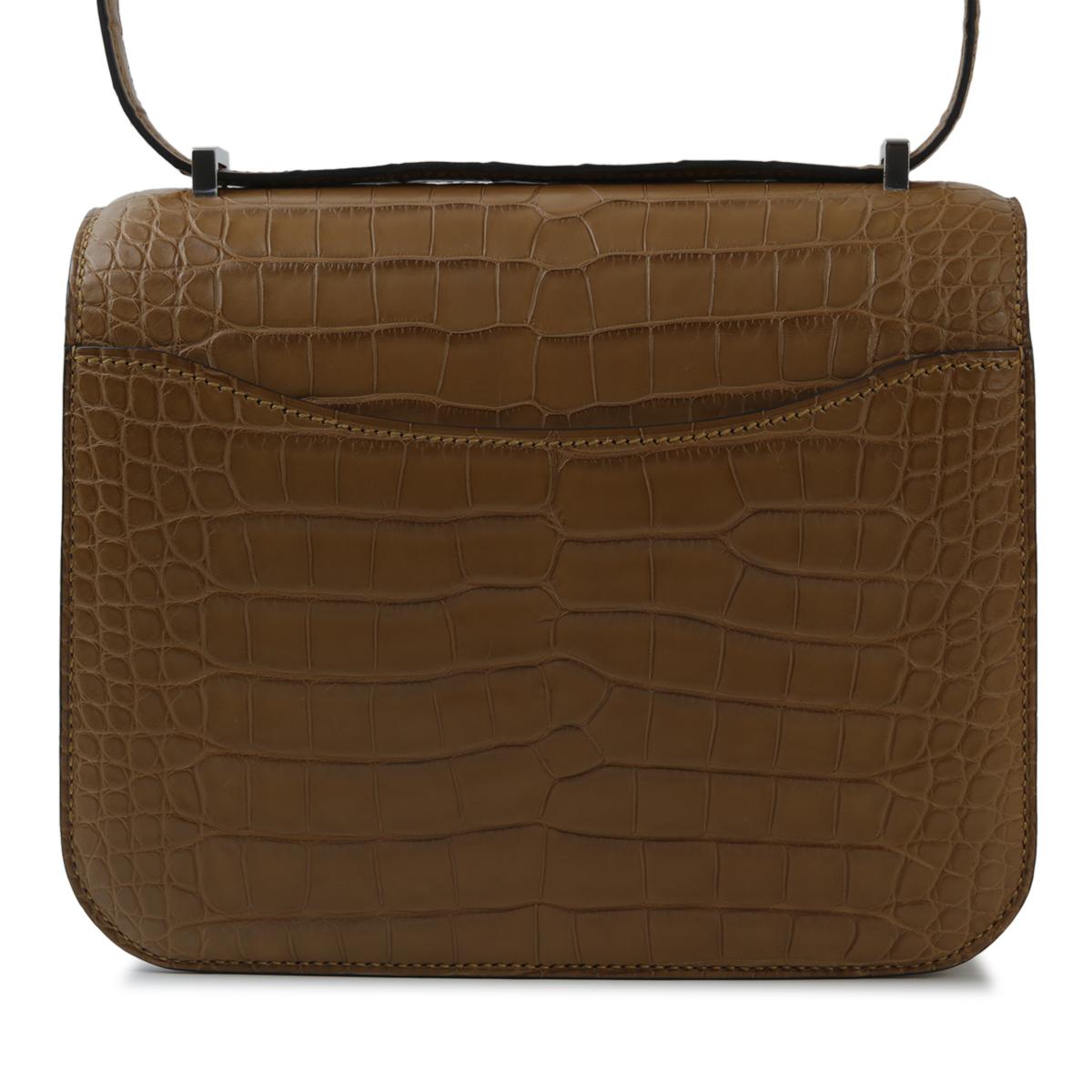 [未使用保存品] HERMÈS 愛馬仕 霧面 短吻鱷 Constance Mini 康康 2H Kraft 大地色 銀扣 - 3