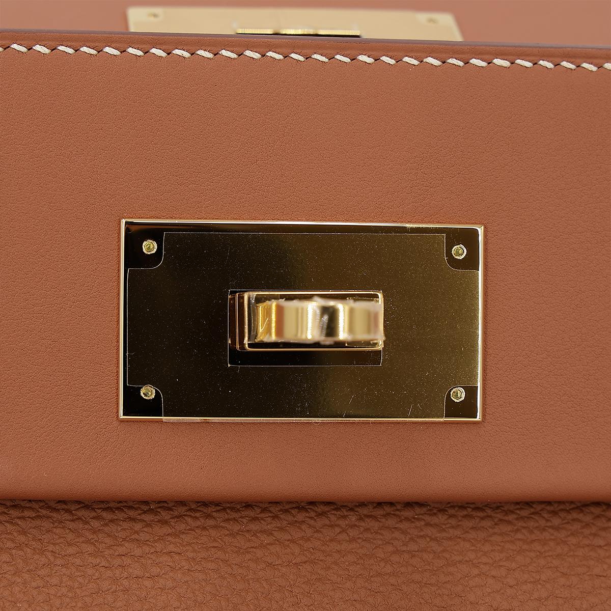 HERMÈS 24/24 - 29 handbag in Gold Togo leather and Swift leather with Gold hardware - 14